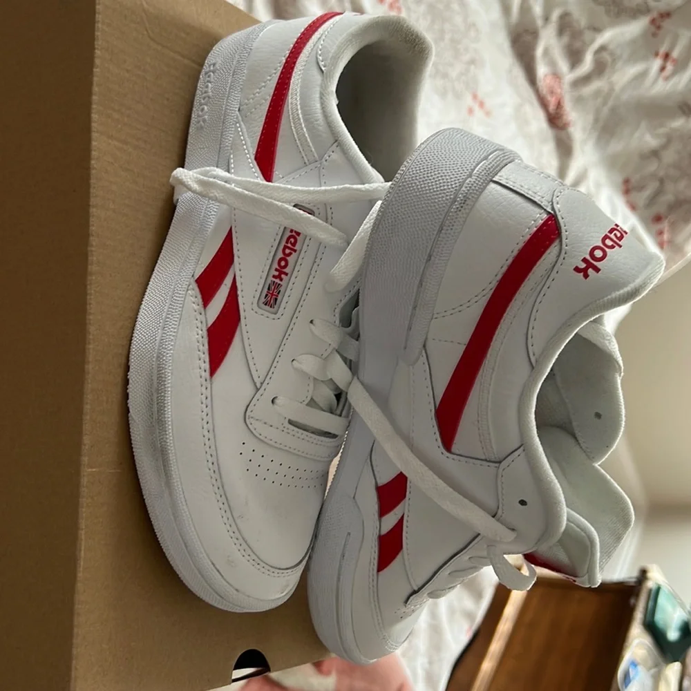 Reebok classics - Picture 1 of 5